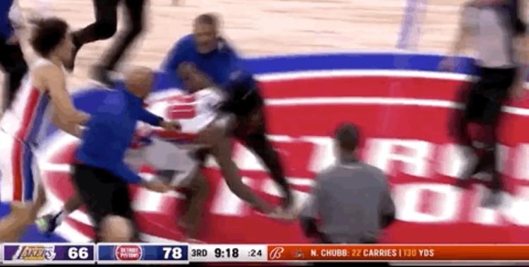 保罗和利拉德「NBA现役四对冤家詹姆斯利拉德保罗皆上榜」