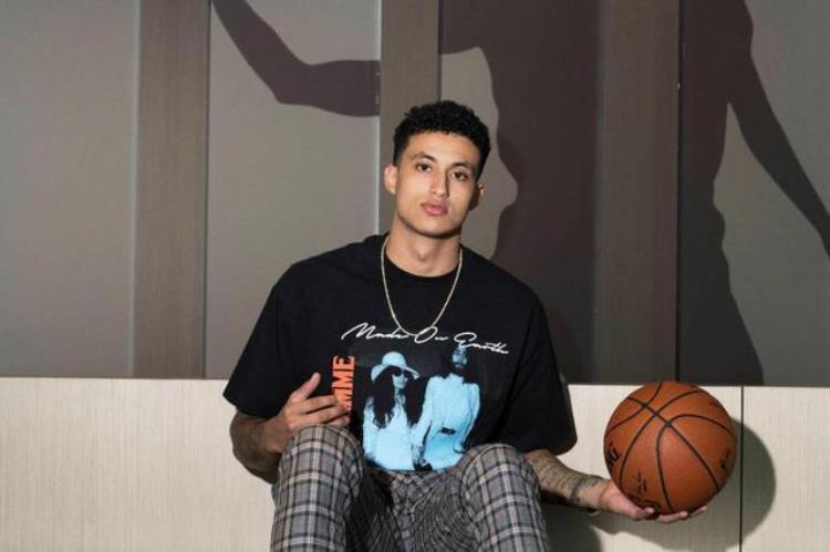 欧文 黑人「现役NBA五大黑人帅哥欧文又帅又能打乌布雷分分钟组男团出道」