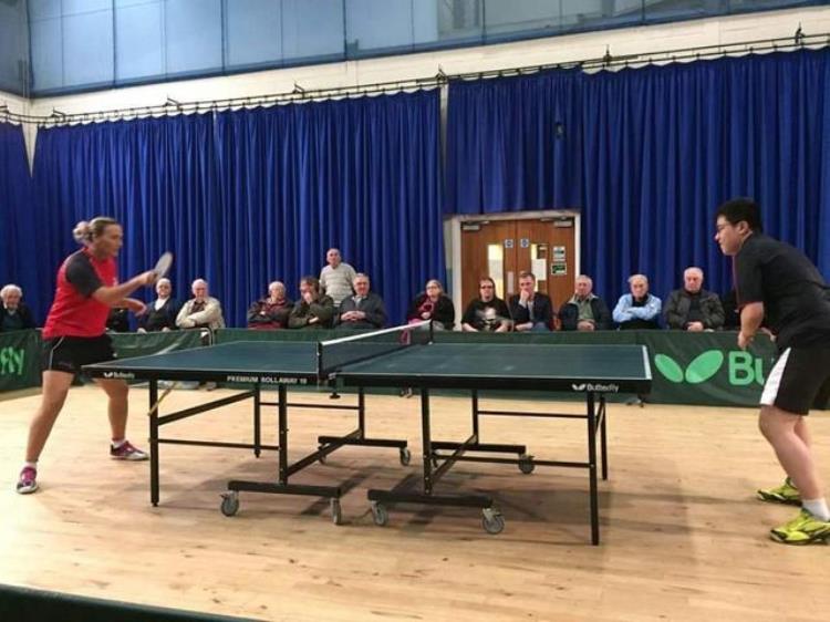 英式乒乓球「社区乒乓球应该怎么玩来看看英国地区乒乓球联赛的玩法吧」