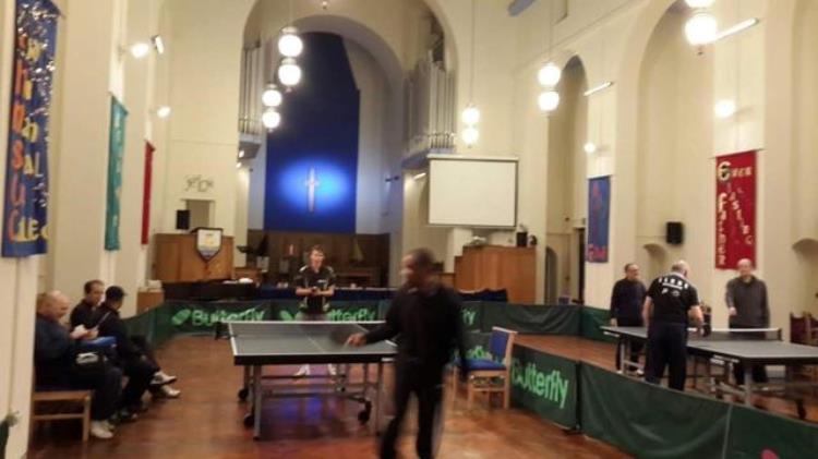 英式乒乓球「社区乒乓球应该怎么玩来看看英国地区乒乓球联赛的玩法吧」