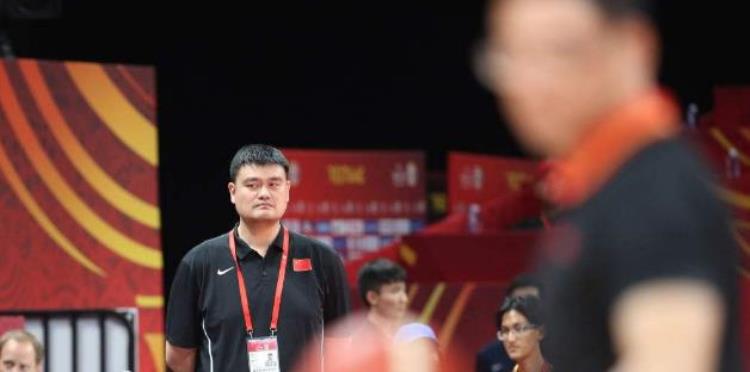 仅有三支球队战胜过中国队「比中国队还尴尬4球队拥有3名以上NBA球员连4强都无缘」