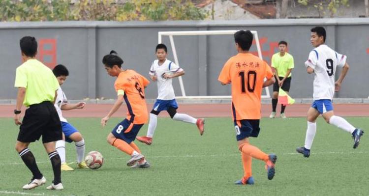 浠水县代表队在黄冈市第五届中学生足球联赛中斩获佳绩
