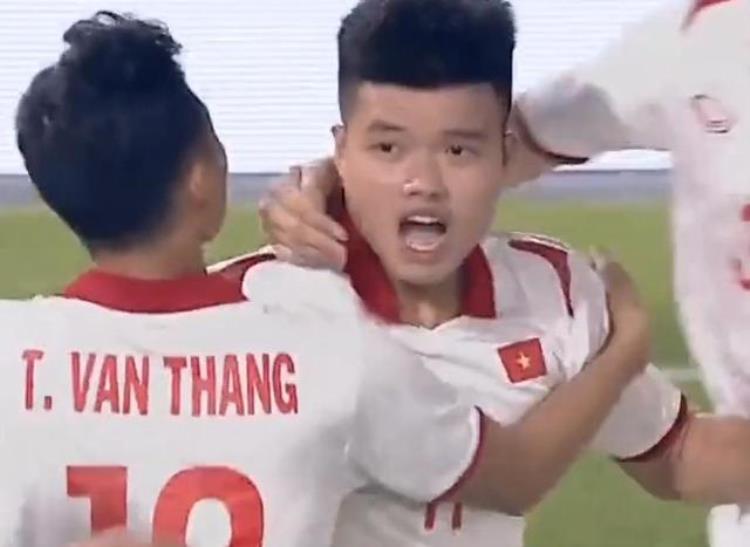 越南足球国家队归化球员「不满足越南国足计划实行归化政策引进实力强劲的后卫国脚」