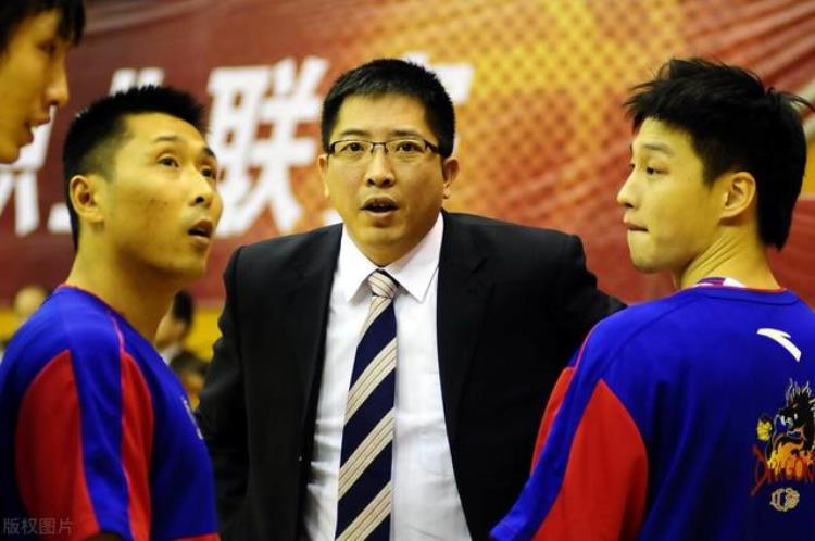 在nba的亚洲球员「5名具备NBA实力的亚洲球员可惜却一生也没去NBA打过球」