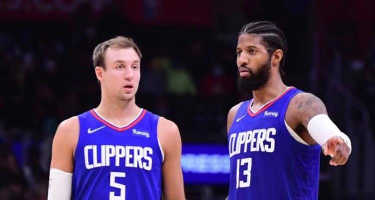 NBA三分球神射手「这3位神射手凭借三分在NBA拿到大合同如今他们又都被摆上货架」