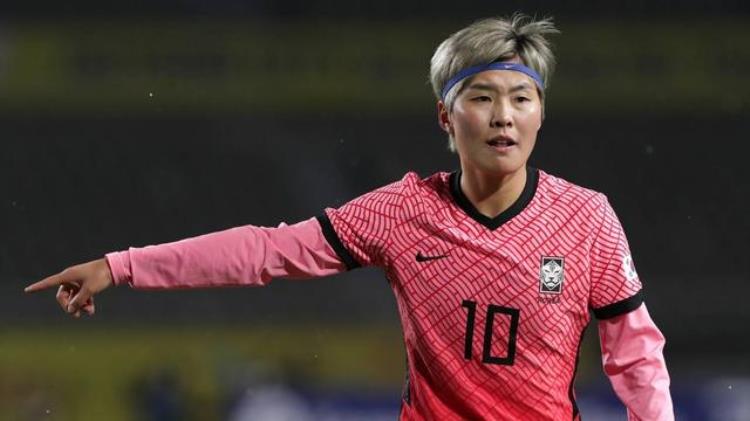 中韩女足实力对比「王霜领衔中日韩女足现役最强11人这套阵容战斗力如何」