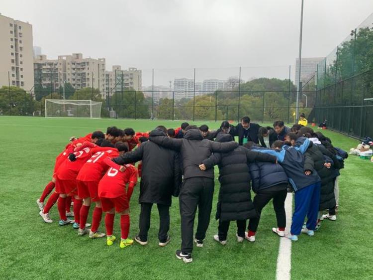 第27冠南雅女足再夺湖南省青少年足球锦标赛冠军