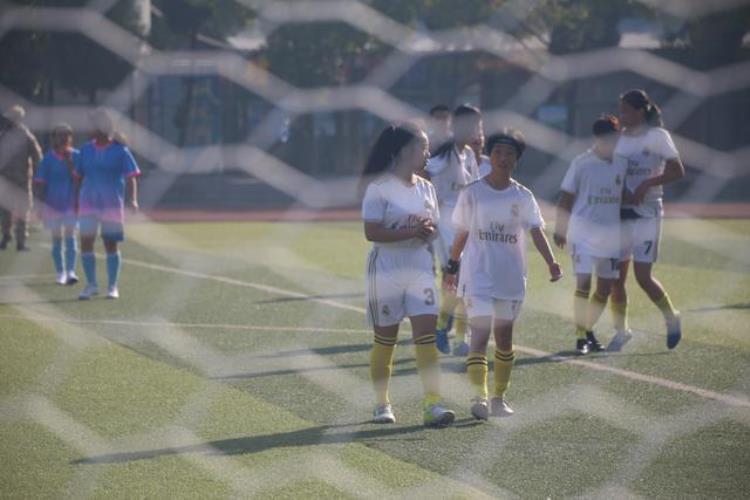 汉川获得孝感市第6届青少年校园足球联赛中学组决赛初高中组冠军