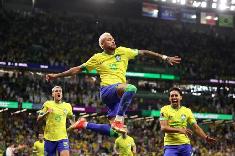 巴西对克罗地亚阵容「24巴西队悲壮出局克罗地亚门将彻底封神创3大纪录」