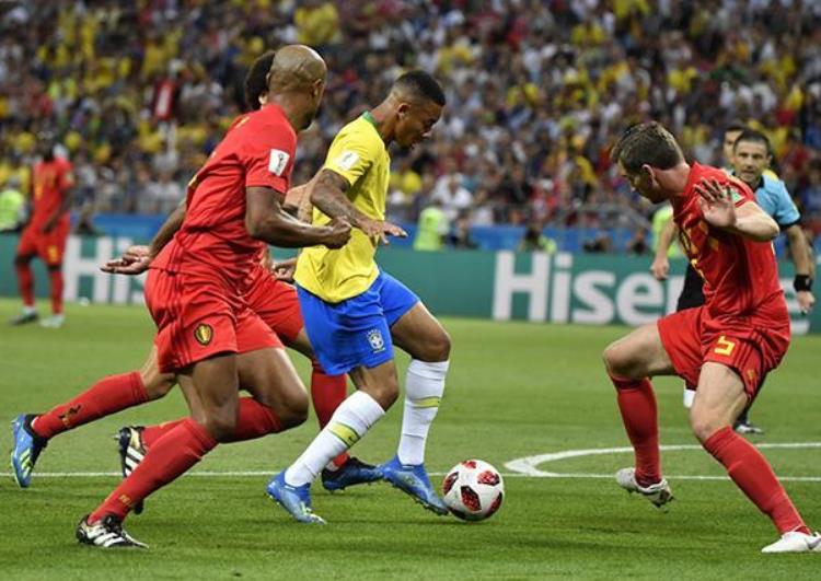 巴西足球的拿手绝技中锋回撤战术为何如今不再成功