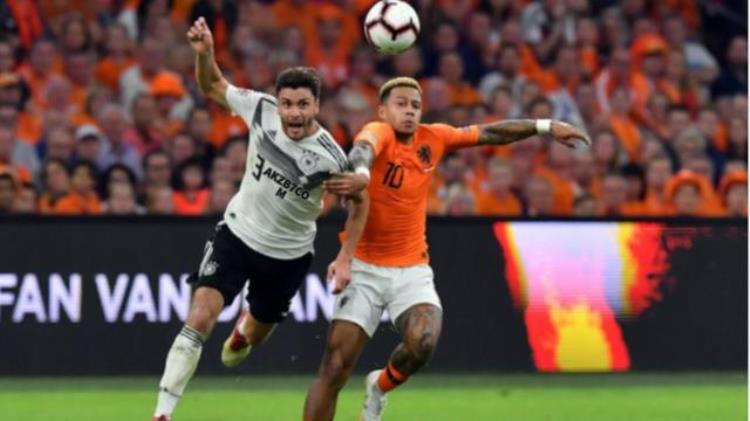 荷兰vs德国欧预赛谁赢了「国际友谊赛直播荷兰VS德国势均力敌谁能胜出前瞻资讯推荐」