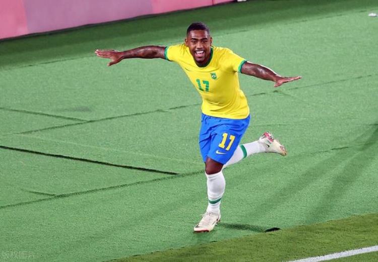 奥运男足:巴西加时战胜西班牙夺冠「奥运男足决赛巴萨旧将加时绝杀巴西21西班牙连续两届夺金牌」