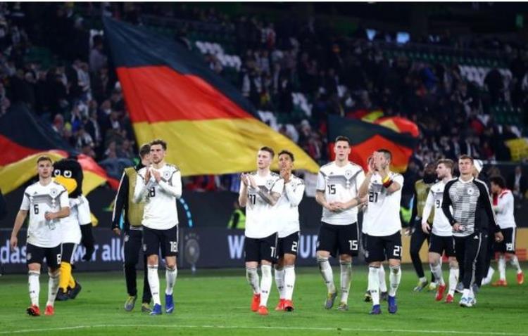 荷兰vs德国欧预赛谁赢了「国际友谊赛直播荷兰VS德国势均力敌谁能胜出前瞻资讯推荐」