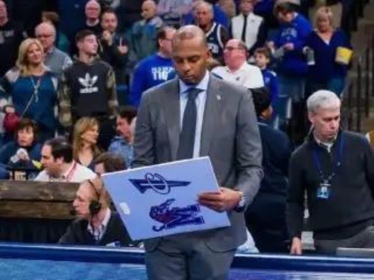 便士哈达威十佳球「NBA纪实连载21乔丹钦点的接班人便士哈达威到底有多强」