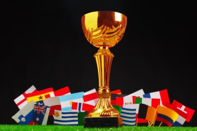 世界杯最初的奖杯是「历史上的世界杯起源流水的奖杯源远流长的世界杯魔咒」