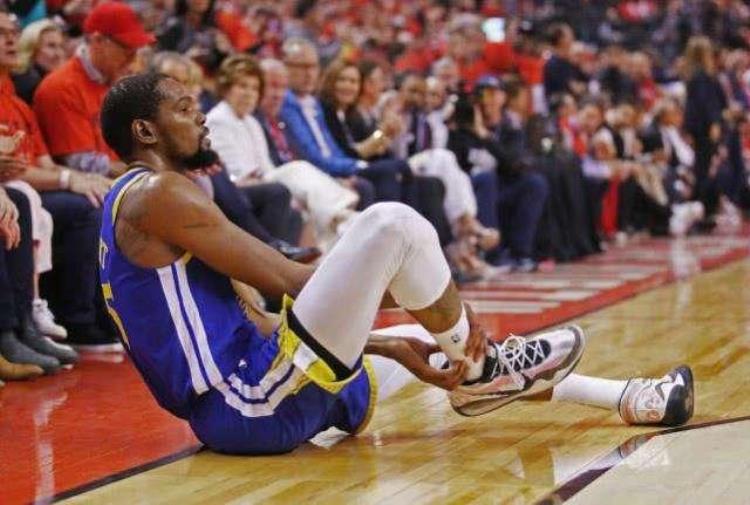 NBA5大选秀冷故事85年选秀信封上的谜团知道3个是资深球迷