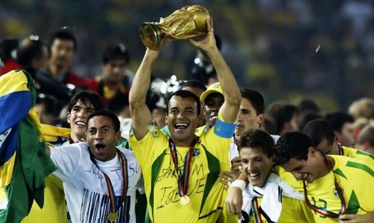 巴西最强的一届世界杯「最近5届世界杯冠军巴意西德法谁最强该怎么排名」