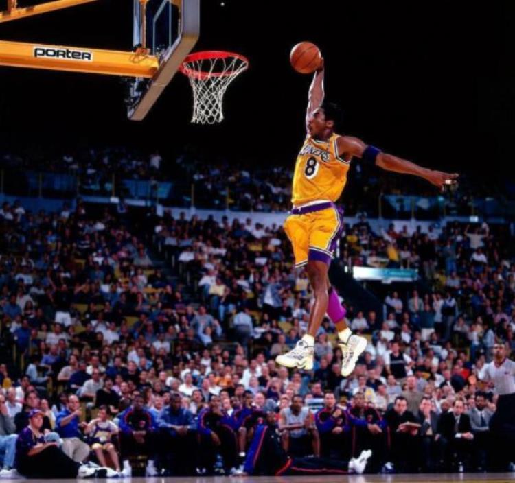 扣篮厉害的「拒绝表演盘点NBA实战扣篮最强的十大球星乔丹仅排第三名」
