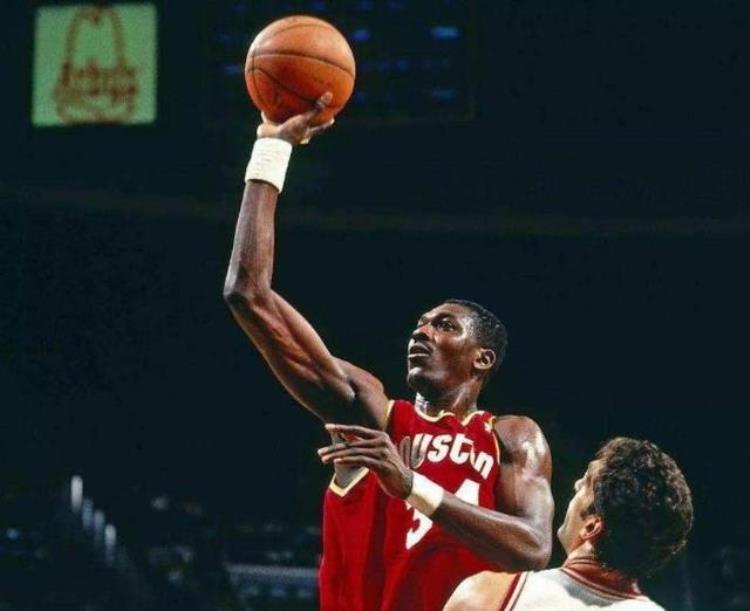 nba季后赛50大经典瞬间「一场比赛赢得满堂喝彩盘点NBA季后赛十大超神之战轻松加愉快」