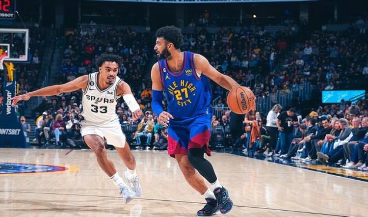 nba雄鹿球员名单最新「NBA最新排名雄鹿9连胜太阳重返榜首篮网逆转湖人勇士低迷」