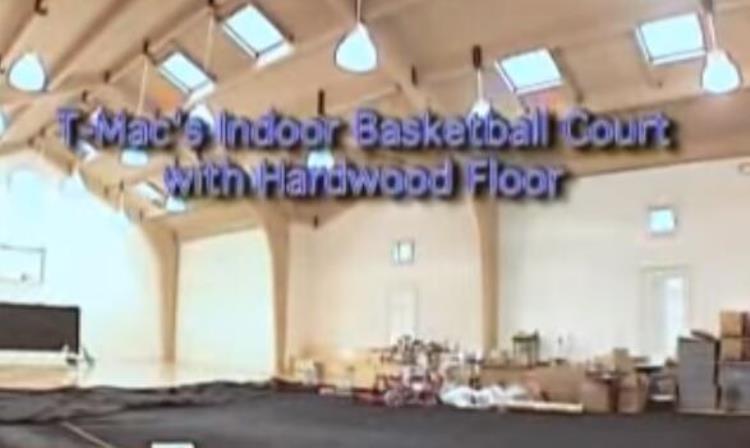 麦迪别墅「700万美金麦迪3252平米豪宅曝光带室内篮球场住下不愿搬了」