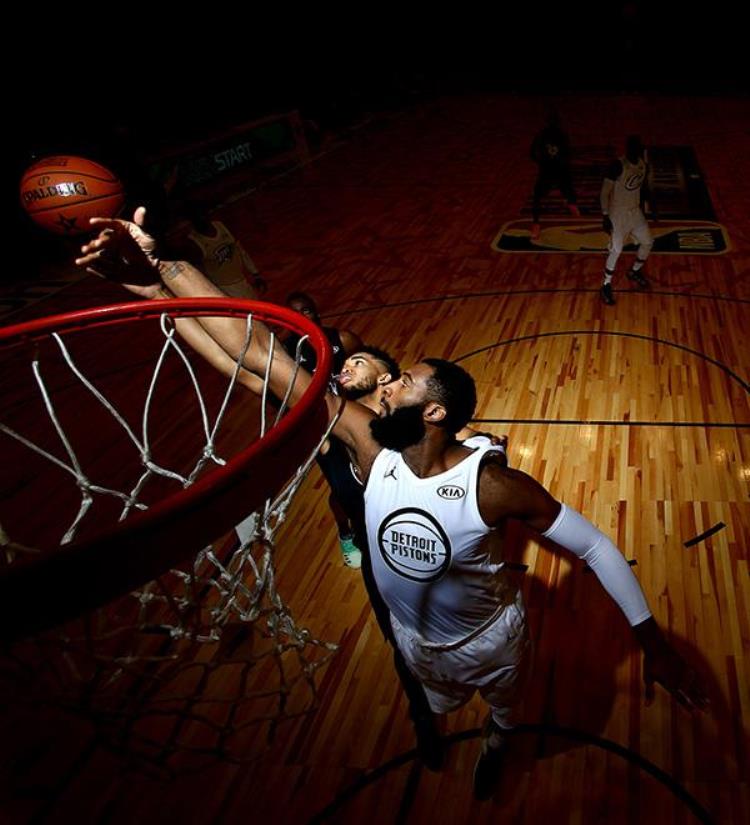 nba全明星赛:詹姆斯队大胜「NBA全明星终于真打了詹姆斯队战胜库里队詹皇获MVP」