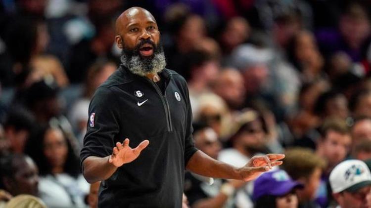 nba篮网主教练是谁「NBA疯狂一夜多人被裁多人签约鲍尔赛季报销篮网主教练续约」