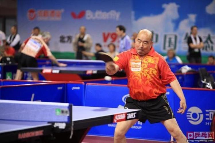 乒乓冠军梁戈亮「70年代唯一参加五届世乒赛的男国手梁戈亮共获6金两次丢3分」