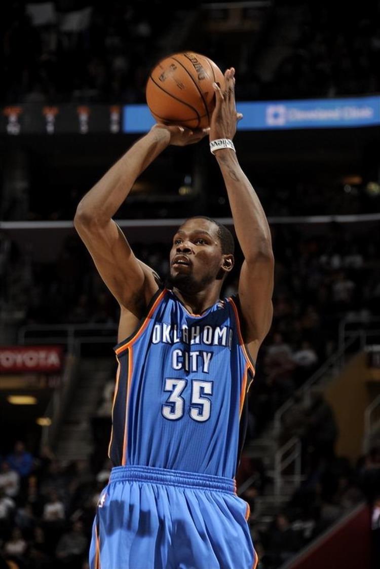 nba180成员「入选NBA180俱乐部有多难建队76年仅9人现役4人纳什4次」