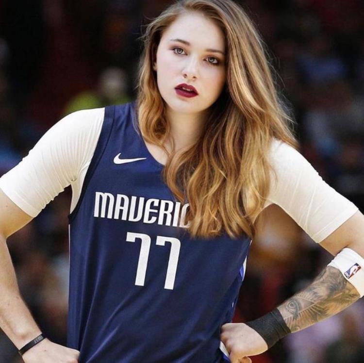 nba球星女神「NBA球星女版头像东契奇太美库里变清纯少女詹姆斯太吓人」