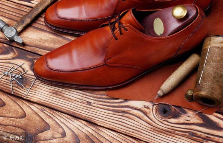 德比,布洛克,牛津鞋区别「绅士要懂的知识点布洛克鞋牛津鞋德比鞋都是什么鬼」