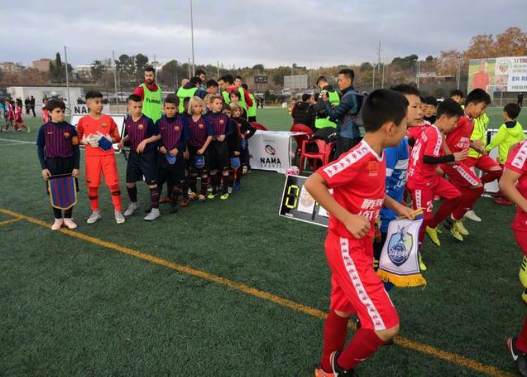 中国足球小将01巴萨梯队是失分最少的决赛巴萨61皇马夺冠