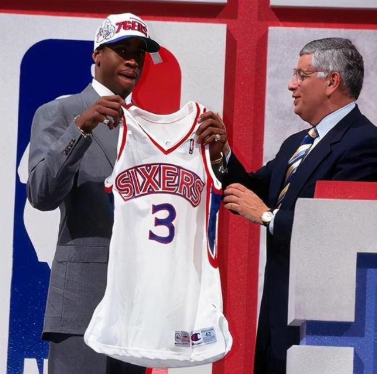 1996年的nba选秀到底发生了什么让12支球队错过科比「1996年的NBA选秀到底发生了什么让12支球队错过科比」