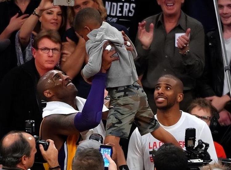 nba保罗2021「NBA又诞生一星二代保罗晒照与儿子合练急停跳投太像爸爸」