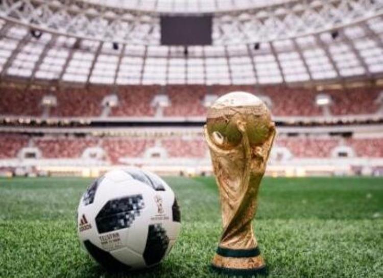 2018世界杯的比赛用球「2018世界杯官方用球竟然使用了司机们熟悉的马赛克风格」