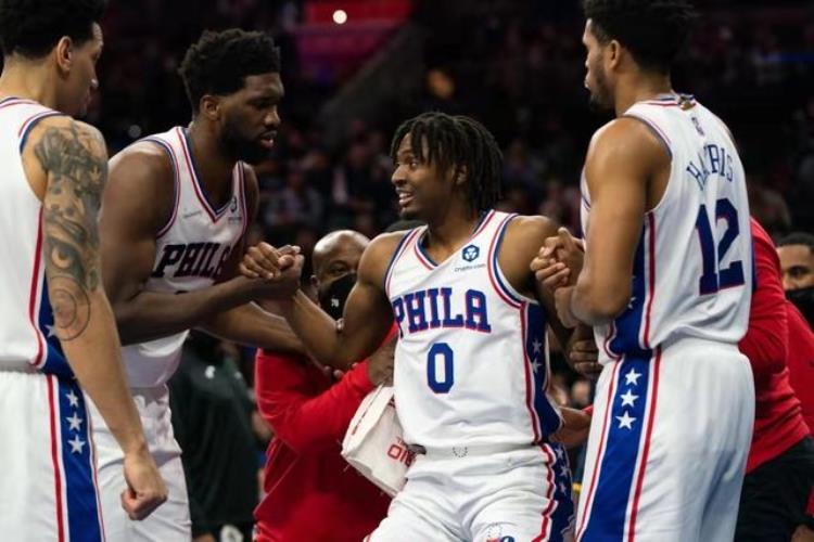 0比3落后翻盘「NBA零比三落后情况下有人完成过逆转吗拖入抢七的几率有多大」