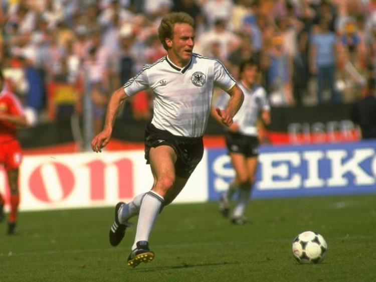 鲁梅尼格是几号球衣「德国战神鲁梅尼格不是10号的10号与球王之间只差一座世界杯」