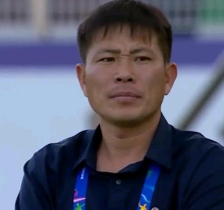 朝鲜足球联赛亚冠「39年难求一胜朝鲜队遭遇亚洲杯最惨失利教练第70分钟开始看表」