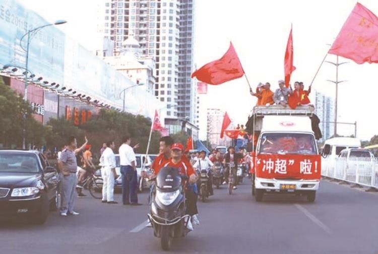 江西足球运动员「追忆上世纪江西业余足球那些燃情岁月」