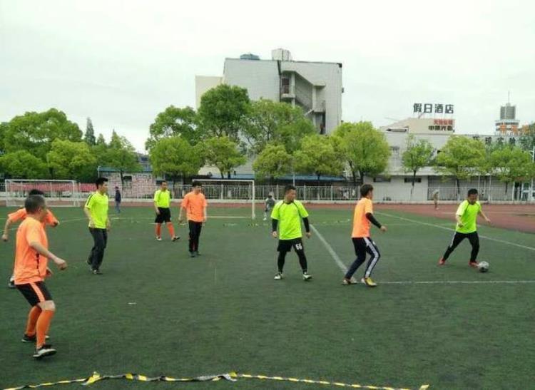 扬州大学首届教职工五人制足球赛成功举行