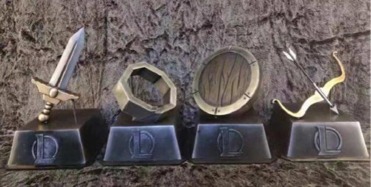 英雄联盟LPL全明星单挑王奖杯公布多兰三件套反曲之弓