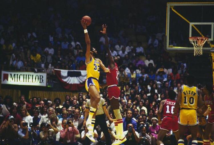 nba历史季后赛胜场排名「NBA历史前十巨星季后赛都碰到过几支60胜球队胜负情况又如何」