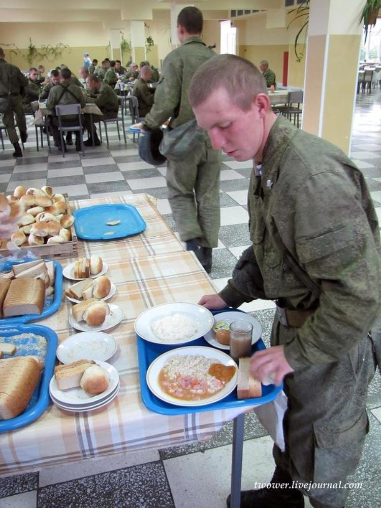 собр俄罗斯特种部队「俄罗斯特种部队的伙食如何荤素搭配合理面包餐餐管够」