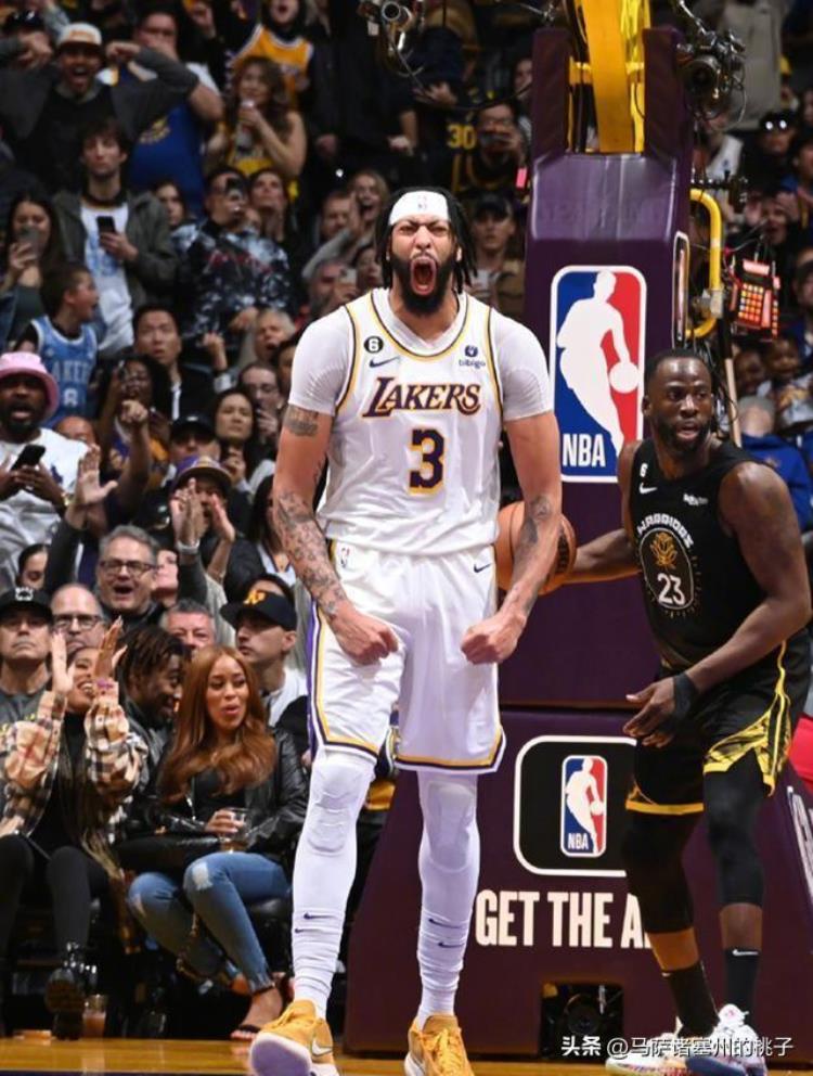 湖人晋级西部半决赛「NBA西部湖人即将进入附加赛威少赢球怒吼马刺连胜追第1」