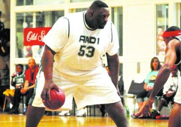 街球史上最强胖子「街球界鼎鼎有名的胖子拥有227公斤体重却和欧文一样灵活」