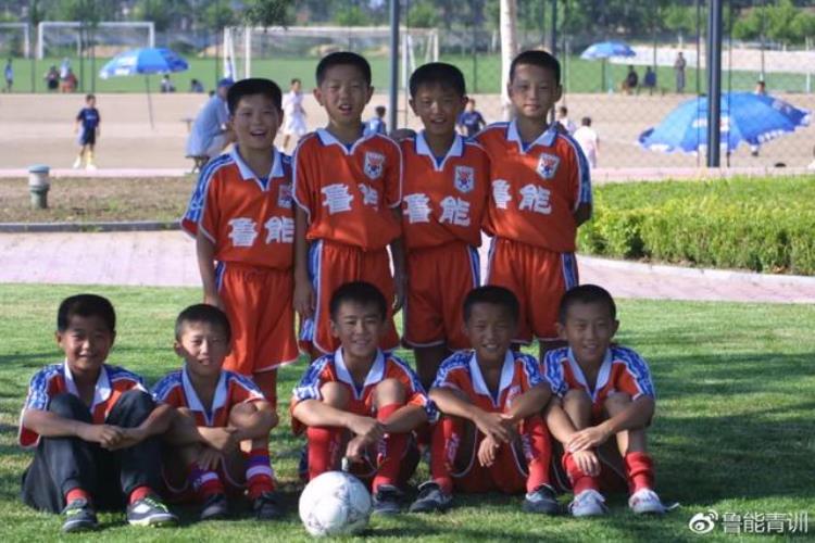 山东鲁能泰山足球学校在哪里「如何才能成为一名泰山梯队球员探秘鲁能足校选材机制」