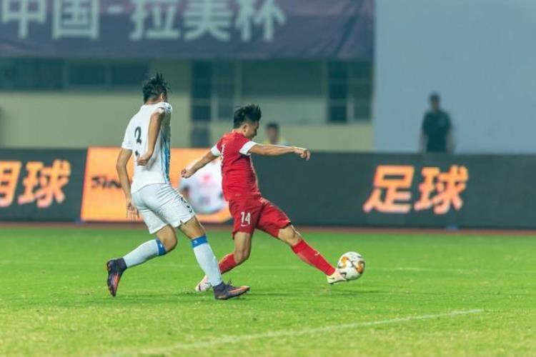 中国足球出国第一人「107年前的2月9日中国足球队首次出国比赛」