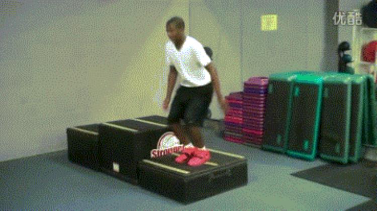跳箱怎么训练「如何利用跳箱训练提高弹跳力与爆发力」