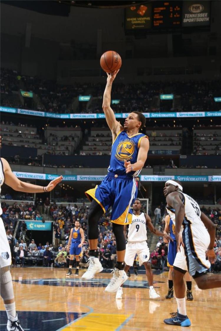 nba谁的抛投厉害「NBA5大抛投之王库里仅第4第1位保罗都是他徒弟」
