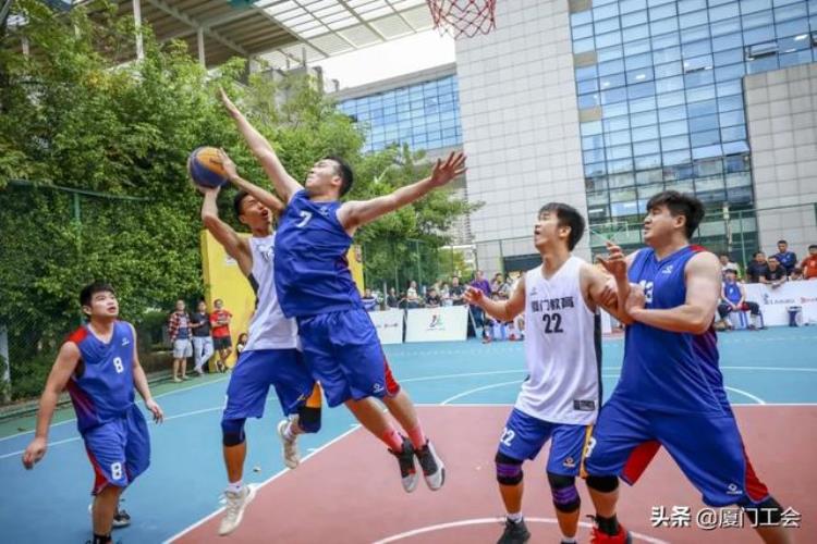 三人篮球上演一场激情大赛是什么「三人篮球上演一场激情大赛」